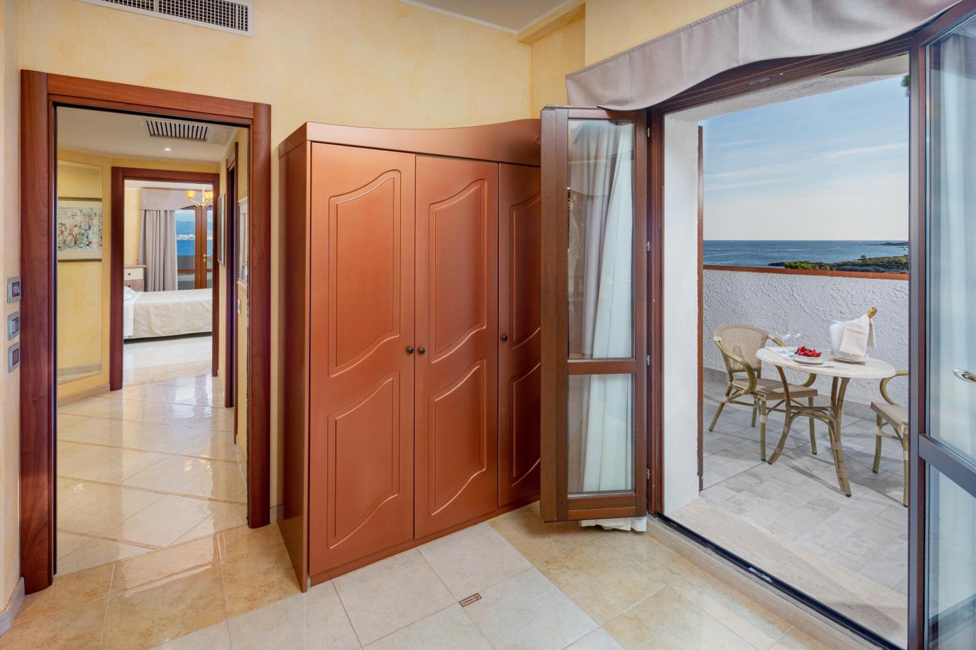 Hotel Punta Negra Fertilia Esterno foto