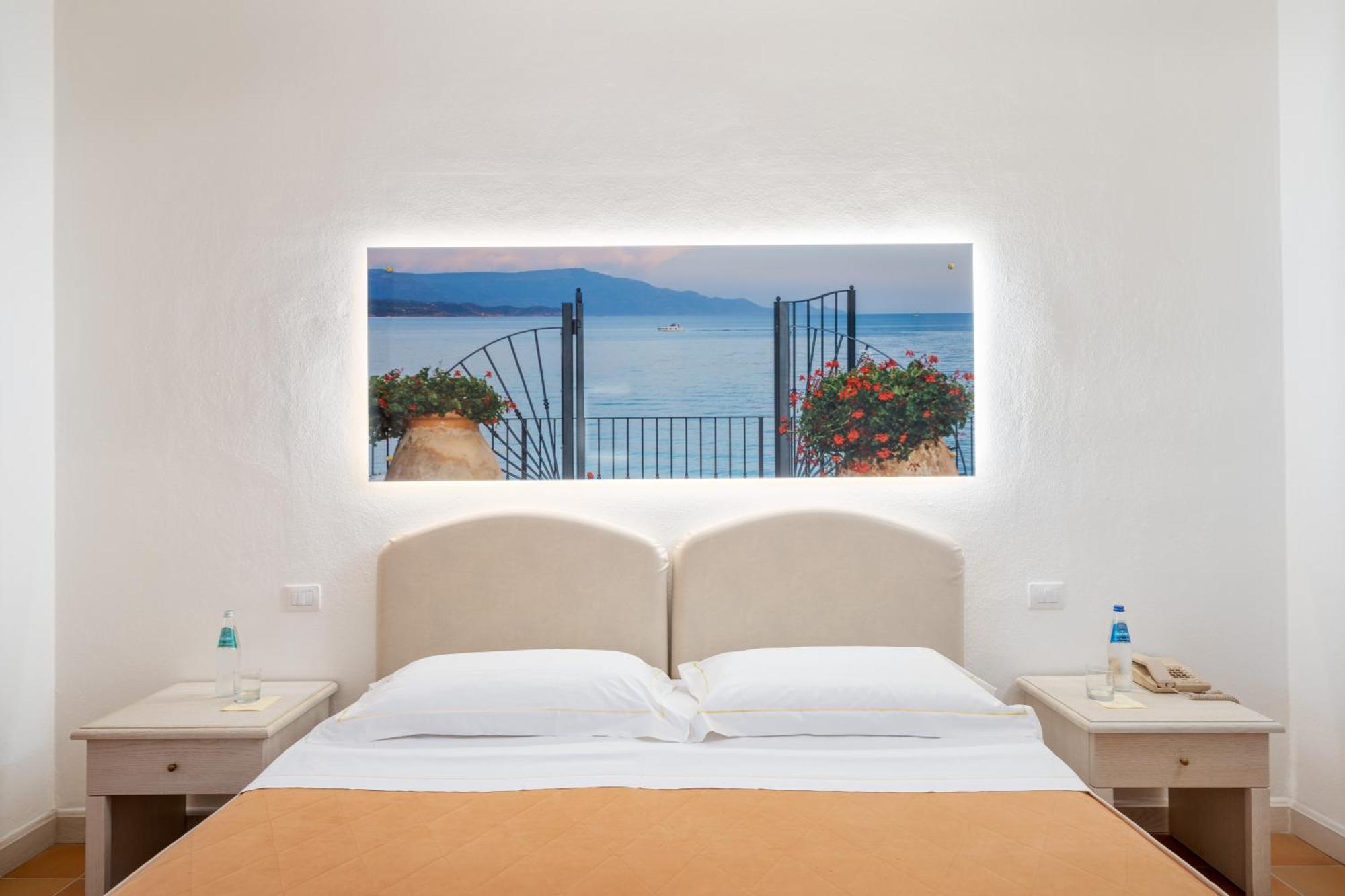 Hotel Punta Negra Fertilia Esterno foto