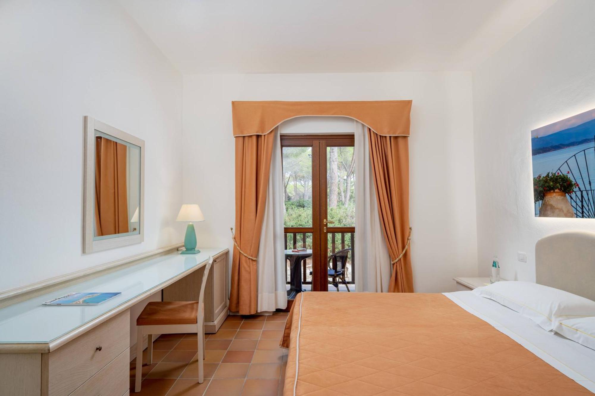 Hotel Punta Negra Fertilia Esterno foto